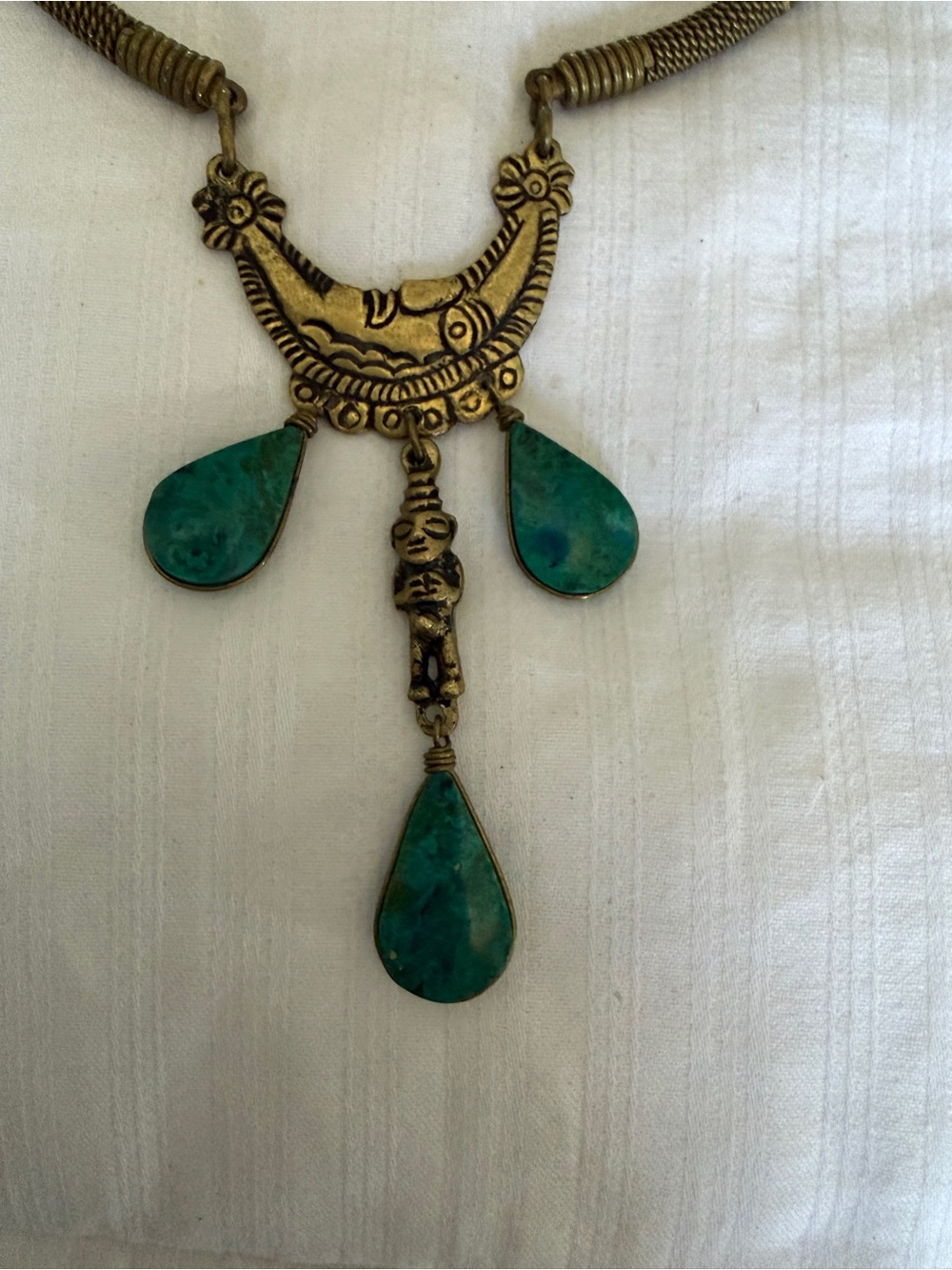 Bohemian Green Teardrop Pendant Choker Necklace